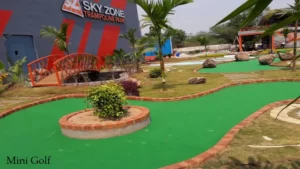 Skyzone Mini Golf